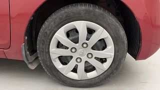 Used 2017 Hyundai Eon [2011-2018] Sportz Petrol Manual tyres RIGHT FRONT TYRE RIM VIEW
