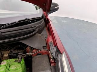 Used 2017 Hyundai Elite i20 [2014-2018] Sportz 1.2 Petrol Manual engine ENGINE LEFT SIDE HINGE & APRON VIEW