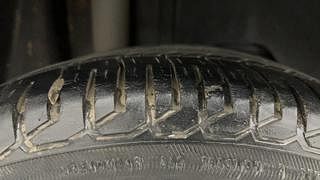 Used 2017 Ford Figo [2015-2019] Trend 1.2 Ti-VCT Petrol Manual tyres RIGHT REAR TYRE TREAD VIEW