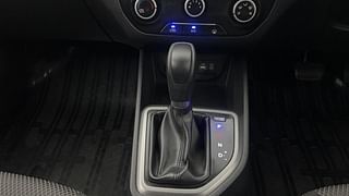 Used 2018 Hyundai Creta [2015-2018] 1.6 S Plus Auto Diesel Automatic interior GEAR  KNOB VIEW