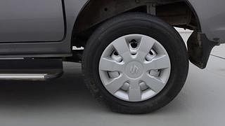 Used 2021 Maruti Suzuki Eeco STD 7 STR Petrol Manual tyres LEFT REAR TYRE RIM VIEW