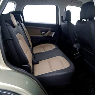 Used 2022 Tata Safari Kaziranga XZA Plus Diesel Automatic interior RIGHT SIDE REAR DOOR CABIN VIEW