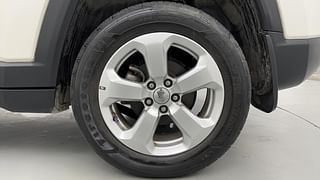 Used 2018 JEEP Compass [2017-2021] Limited 1.4 Petrol AT Petrol Automatic tyres LEFT REAR TYRE RIM VIEW