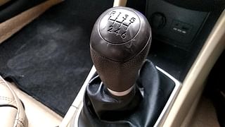 Used 2014 Hyundai Verna [2017-2020] 1.6 CRDI SX Diesel Manual interior GEAR  KNOB VIEW