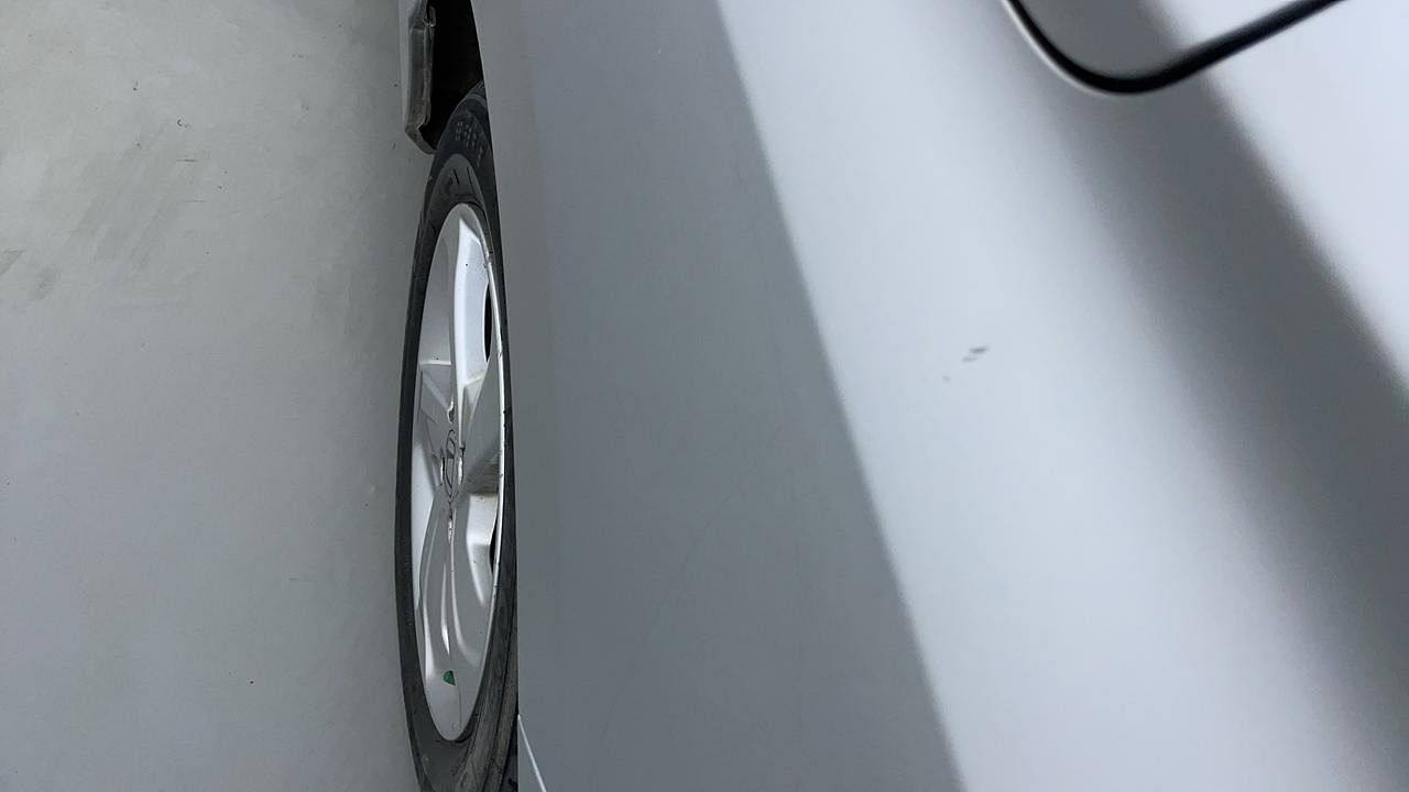 Used 2014 Honda City [2014-2017] V Petrol Manual dents MINOR DENT