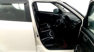 Used 2013 Maruti Suzuki Swift [2011-2017] VDi Diesel Manual interior RIGHT SIDE FRONT DOOR CABIN VIEW