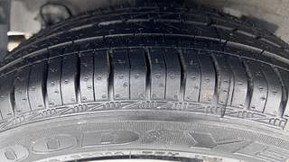 Used 2017 Hyundai Grand i10 [2017-2020] Magna 1.2 Kappa VTVT Petrol Manual tyres RIGHT REAR TYRE TREAD VIEW