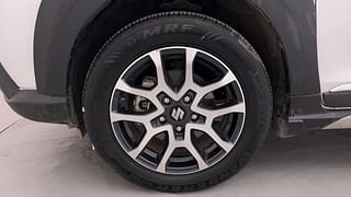 Used 2022 Maruti Suzuki XL6 Alpha Plus AT Petrol Automatic tyres LEFT FRONT TYRE RIM VIEW