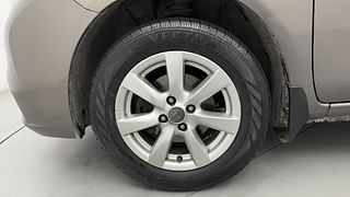 Used 2014 Nissan Sunny [2011-2014] XV Petrol Manual tyres LEFT FRONT TYRE RIM VIEW
