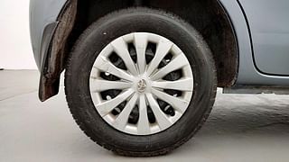 Used 2013 Toyota Etios Liva [2010-2017] GD Diesel Manual tyres RIGHT REAR TYRE RIM VIEW