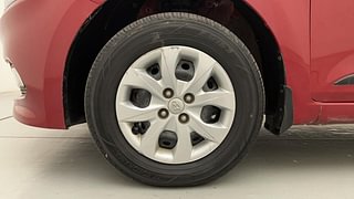 Used 2015 Hyundai Elite i20 [2014-2018] Sportz 1.2 Petrol Manual tyres LEFT FRONT TYRE RIM VIEW