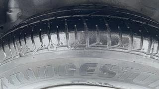 Used 2014 hyundai i10 Sportz 1.1 Petrol Petrol Manual tyres RIGHT REAR TYRE TREAD VIEW