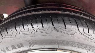 Used 2014 Honda Brio [2011-2016] S MT Petrol Manual tyres RIGHT REAR TYRE TREAD VIEW