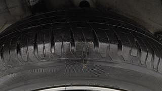 Used 2018 Hyundai Verna [2017-2020] 1.6 VTVT SX Petrol Manual tyres RIGHT REAR TYRE TREAD VIEW