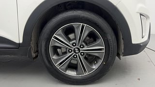 Used 2016 Hyundai Creta [2015-2018] 1.6 SX Plus Auto Petrol Petrol Automatic tyres RIGHT FRONT TYRE RIM VIEW