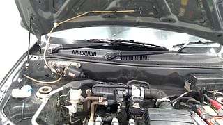 Used 2017 Maruti Suzuki Alto 800 [2016-2019] Vxi Petrol Manual engine ENGINE RIGHT SIDE HINGE & APRON VIEW