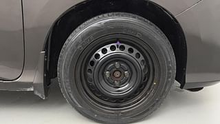 Used 2015 Honda City [2014-2017] SV Petrol Manual tyres RIGHT FRONT TYRE RIM VIEW