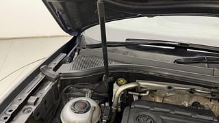 Used 2018 Volkswagen Tiguan [2017-2020] Highline TDI Diesel Automatic engine ENGINE RIGHT SIDE HINGE & APRON VIEW