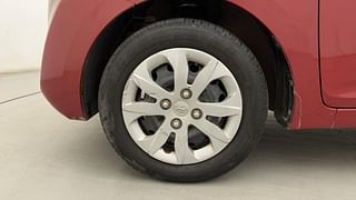 Used 2016 Hyundai Eon [2011-2018] Sportz Petrol Manual tyres LEFT FRONT TYRE RIM VIEW