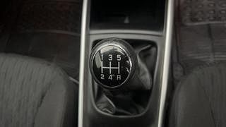 Used 2016 Maruti Suzuki Baleno [2015-2019] Zeta Petrol Petrol Manual interior GEAR  KNOB VIEW