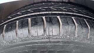 Used 2011 Volkswagen Vento [2010-2015] Highline Petrol AT Petrol Automatic tyres RIGHT FRONT TYRE TREAD VIEW