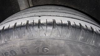 Used 2018 Maruti Suzuki Vitara Brezza [2018-2020] ZDi AMT Diesel Automatic tyres RIGHT REAR TYRE TREAD VIEW