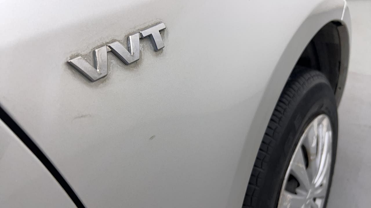 Used 2015 Maruti Suzuki Swift Dzire VXI Petrol Manual dents MINOR SCRATCH