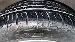 Used 2017 maruti-suzuki Ciaz Alpha Petrol AT Petrol Automatic tyres RIGHT FRONT TYRE TREAD VIEW