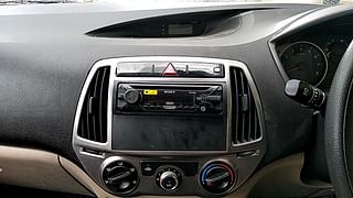 Used 2013 Hyundai i20 [2008-2012] Magna 1.2 Petrol Manual interior MUSIC SYSTEM & AC CONTROL VIEW