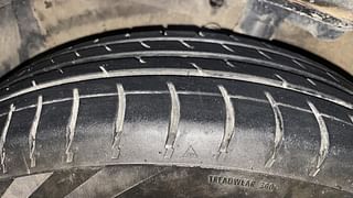 Used 2014 Maruti Suzuki Ritz [2012-2017] Vdi Diesel Manual tyres LEFT FRONT TYRE TREAD VIEW