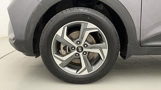 Used 2018 Hyundai Creta [2018-2020] 1.6 SX OPT VTVT Petrol Manual tyres LEFT FRONT TYRE RIM VIEW