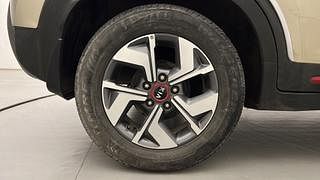 Used 2020 Kia Sonet GTX Plus 1.5 AT Diesel Automatic tyres RIGHT REAR TYRE RIM VIEW