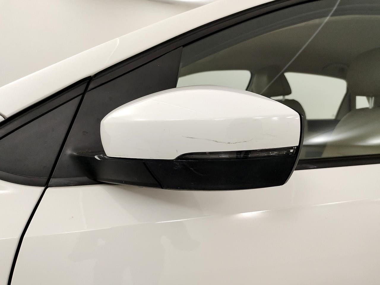 Used 2019 Volkswagen Ameo [2017-2020] Highline Plus 1.5L AT (D) Diesel Automatic dents MINOR SCRATCH