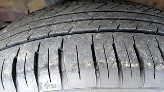 Used 2015 Honda City [2014-2017] V Petrol Manual tyres RIGHT REAR TYRE TREAD VIEW