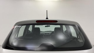 Used 2011 Maruti Suzuki Swift [2011-2017] VXi Petrol Manual exterior BACK WINDSHIELD VIEW