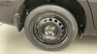 Used 2018 Toyota Yaris [2018-2021] J Petrol Manual tyres RIGHT REAR TYRE RIM VIEW