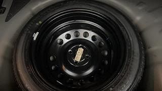 Used 2015 Hyundai Elite i20 [2014-2018] Sportz 1.2 (O) Petrol Manual tyres SPARE TYRE VIEW