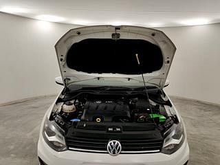 Used 2019 Volkswagen Ameo [2017-2020] Highline Plus 1.5L AT (D) Diesel Automatic engine ENGINE & BONNET OPEN FRONT VIEW