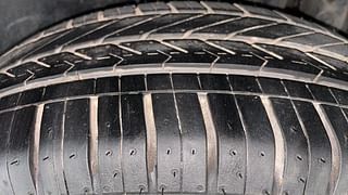 Used 2011 Maruti Suzuki Swift [2011-2017] ZXi Petrol Manual tyres LEFT REAR TYRE TREAD VIEW