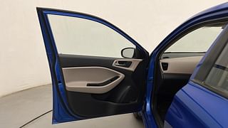 Used 2017 Hyundai Elite i20 [2017-2018] Magna Executive 1.2 Petrol Manual interior LEFT FRONT DOOR OPEN VIEW