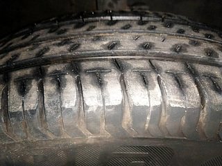 Used 2012 Maruti Suzuki Ritz [2009-2012] VXI Petrol Manual tyres RIGHT FRONT TYRE TREAD VIEW