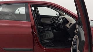 Used 2018 Hyundai Elite i20 [2018-2020] Sportz 1.2 Petrol Manual interior RIGHT SIDE FRONT DOOR CABIN VIEW