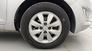 Used 2014 Hyundai i20 [2012-2014] Asta 1.4 CRDI Diesel Manual tyres RIGHT FRONT TYRE RIM VIEW