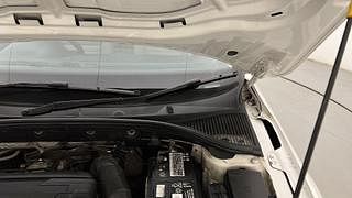 Used 2015 Skoda Octavia [2013-2017] Elegance 1.8 TSI AT Petrol Automatic engine ENGINE LEFT SIDE HINGE & APRON VIEW