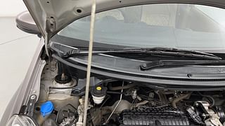 Used 2015 Honda Brio [2011-2016] S MT Petrol Manual engine ENGINE RIGHT SIDE HINGE & APRON VIEW