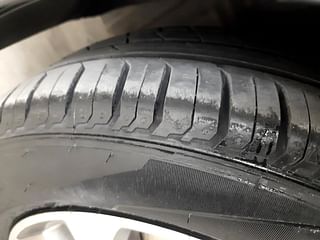 Used 2018 Hyundai Xcent [2017-2019] SX (O) Petrol Petrol Manual tyres LEFT FRONT TYRE TREAD VIEW