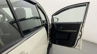 Used 2018 Tata Hexa [2016-2020] XM Diesel Manual interior RIGHT FRONT DOOR OPEN VIEW