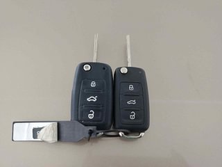 Used 2017 volkswagen Vento 1.5L Highline Diesel AT Diesel Automatic extra CAR KEY VIEW