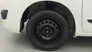 Used 2013 Maruti Suzuki Wagon R 1.0 [2010-2019] VXi Petrol Manual tyres LEFT FRONT TYRE RIM VIEW