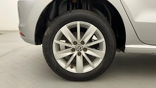 Used 2016 Volkswagen Polo [2015-2019] Highline1.2L (P) Petrol Manual tyres RIGHT REAR TYRE RIM VIEW